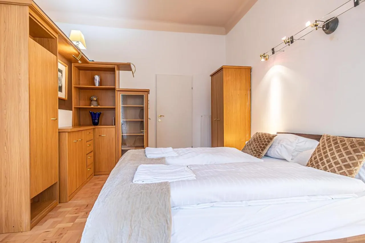 公寓 Cozy City Center Retreat 2Br Apt. Homelike Comfort 维也纳