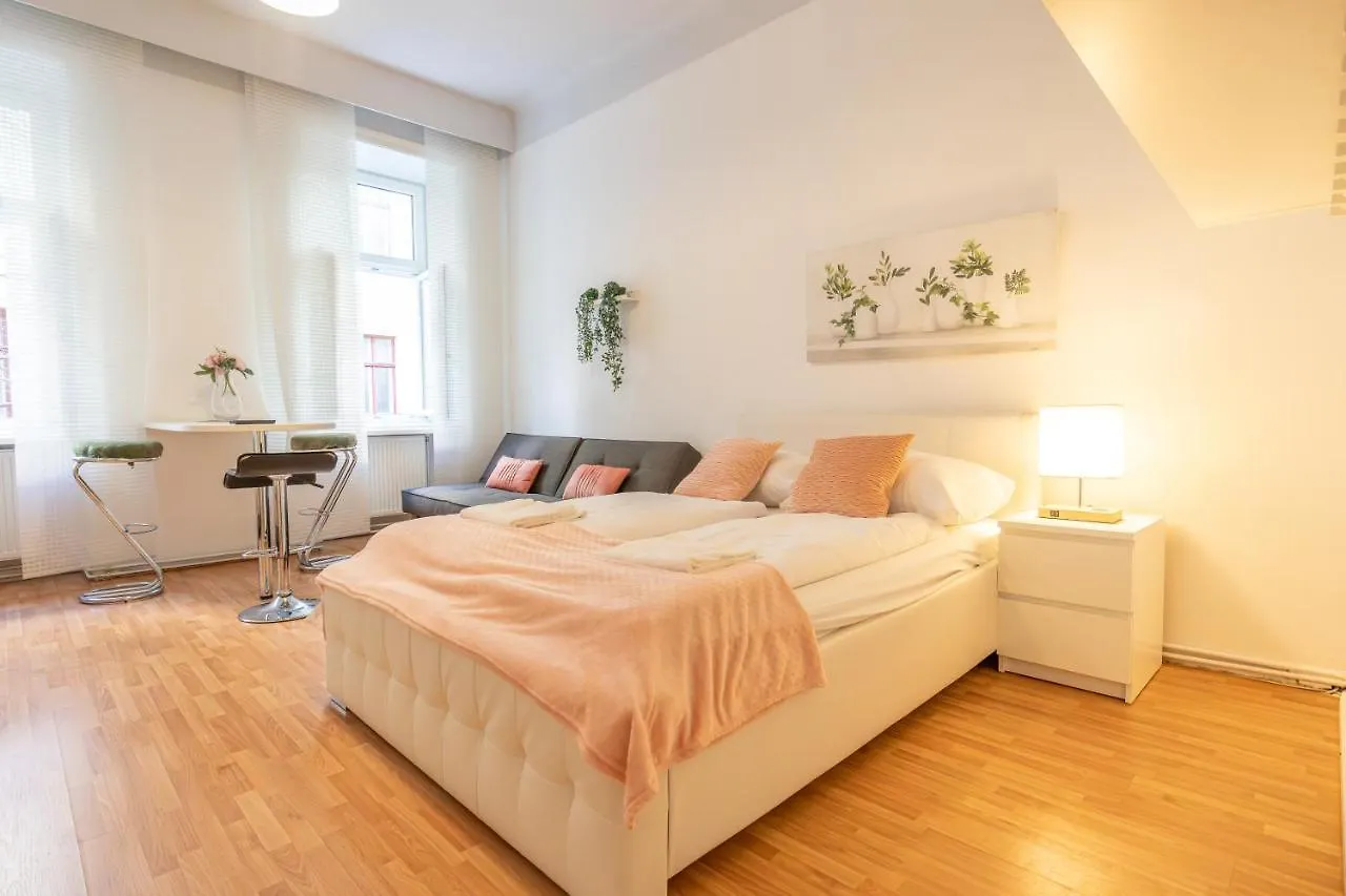 Cozy City Center Retreat 2Br Apt. Homelike Comfort 维也纳 公寓